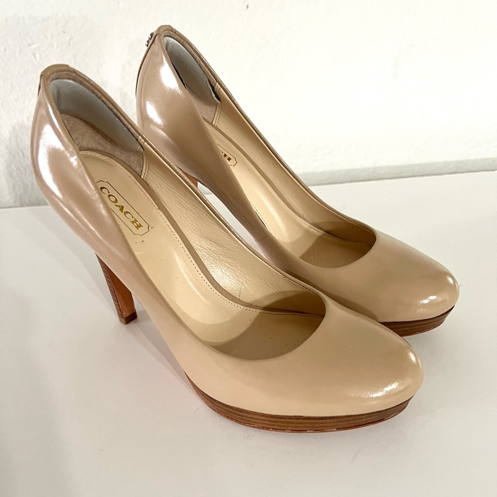 COACH Pattern  Leather Pump Shoes Sz 6.5